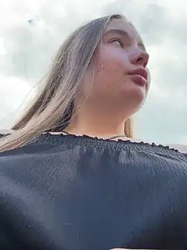 StephanieMur online show from 09-10-25, 05:29