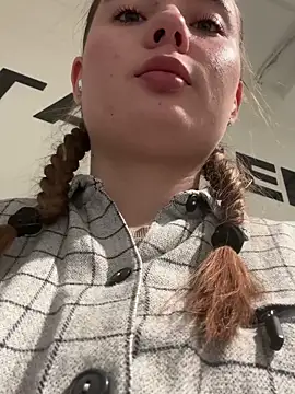 StephanieMur online show from 11-09-25, 07:17