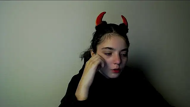 Sun Shine   online show from 10-14-25, 09:26