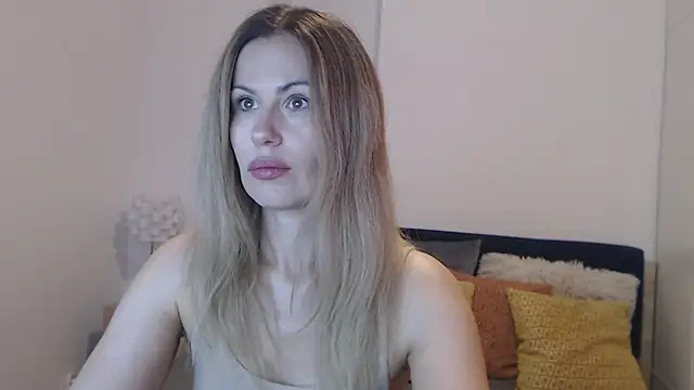 Snapshot of Lika_Soul chatting on 07-09-26, 03:38 Lika Soul online show from 07-09-26, 03:38