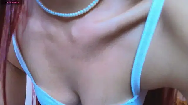 ViolethRosse online show from 04-22-26, 01:52