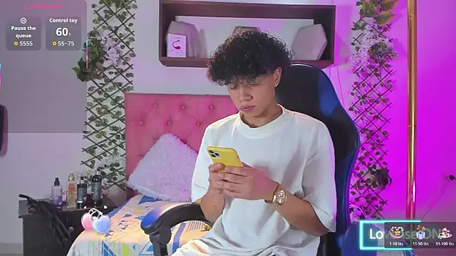 Snapshot of _taylor_black chatting on 02-06-26, 08:34 taylor black online show from 02-06-26, 08:34