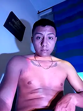 Snapshot of dereck14c chatting on 09-12-25, 03:28 dereck14c online show from 09-12-25, 03:28