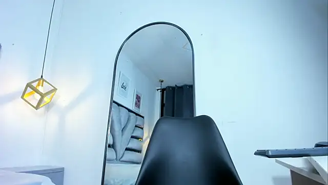 lianfox  online show from 12-18-25, 12:55