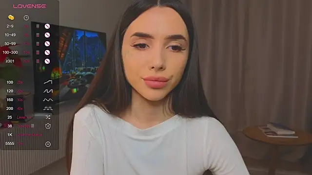 Snapshot of shuggybaby chatting on 01-10-26, 01:02 shuggybaby online show from 01-10-26, 01:02