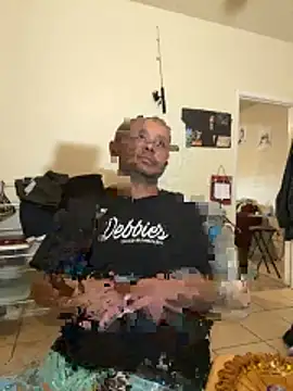 Snapshot of NiftyCaptain3 chatting on 02-13-26, 03:35 NiftyCaptain3 online show from 02-13-26, 03:35