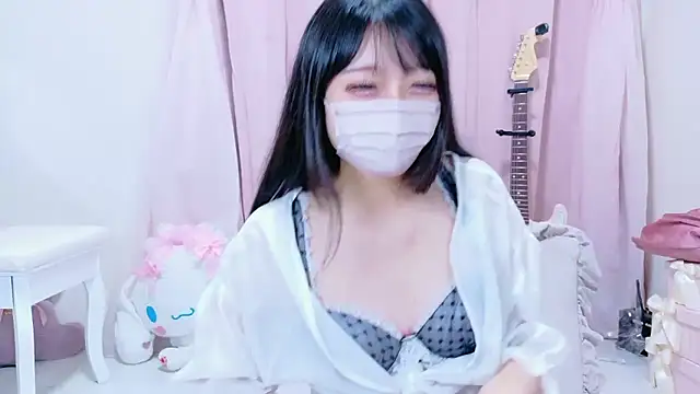 Snapshot of Mero_love_ch chatting on 09-27-25, 08:41 Mero love ch online show from 09-27-25, 08:41