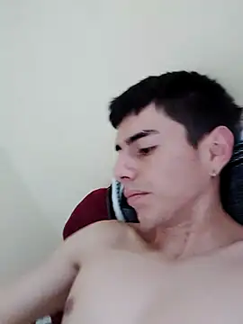 Snapshot of La_Cosita_69 chatting on 10-04-25, 12:03 La Cosita 69 online show from 10-04-25, 12:03