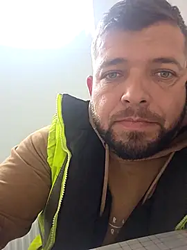 Snapshot of Clau1291 chatting on 10-15-25, 12:27 Clau1291 online show from 10-15-25, 12:27