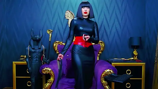 LaraMaeve online show from 11-30-25, 06:17