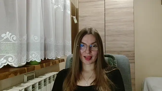 LooveELLYx online show from 11-21-25, 05:28