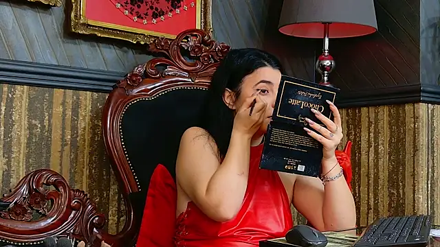 Snapshot of MistressEly chatting on 12-02-25, 07:03 MistressEly online show from 12-02-25, 07:03