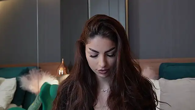 EmilyTrix online show from 10-03-25, 10:12