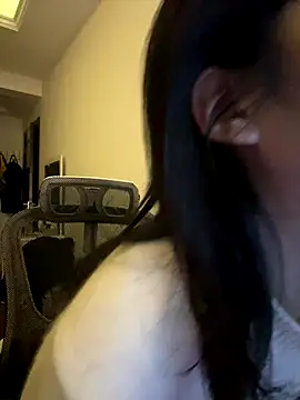 Olivia-l online show from 11-21-25, 01:43