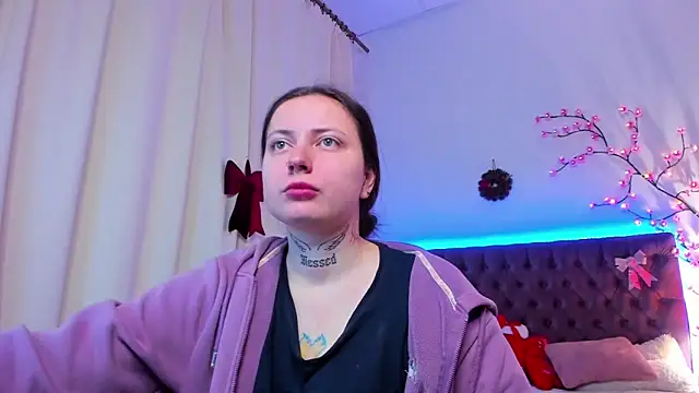 LilaVame online show from 12-17-25, 12:05