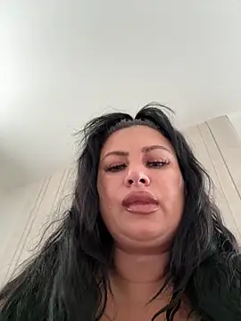 Snapshot of Desire-XOXOX chatting on 09-28-25, 11:26 Desire-XOXOX online show from 09-28-25, 11:26