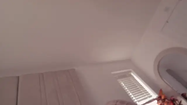 Snapshot of Desire-XOXOX chatting on 10-22-25, 01:00 Desire-XOXOX online show from 10-22-25, 01:00