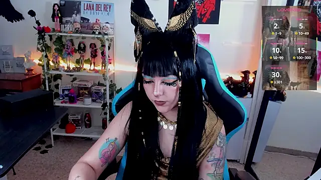 Makii 33 online show from 10-15-25, 07:08