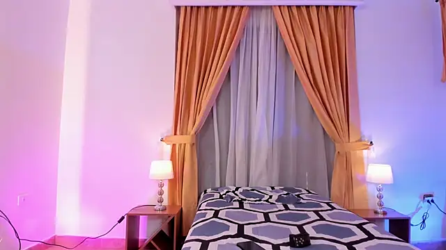 Cherry Castillo online show from 10-24-25, 01:07