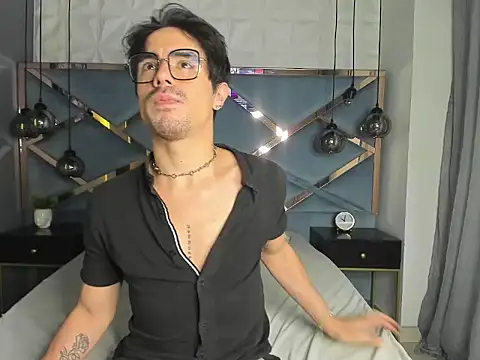 BryCams3 online show from 09-23-25, 12:35