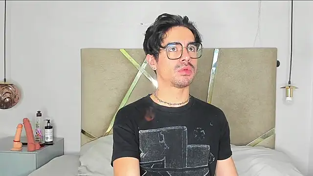 BryCams3 online show from 09-24-25, 04:05
