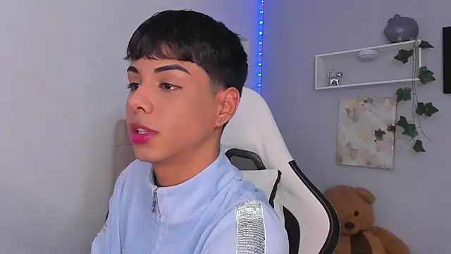 Thomas wil online show from 11-01-25, 01:18