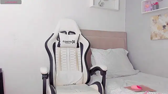 Thomas wil online show from 02-14-26, 09:33