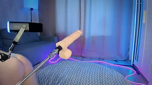 Juicy Vikki online show from 03-06-26, 10:45