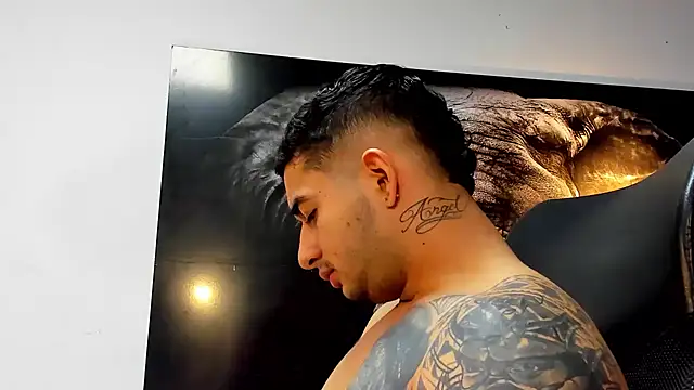 king falconer online show from 11-21-25, 02:43