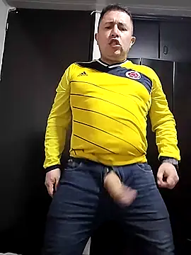 BigCristh79 online show from 03-26-26, 07:19