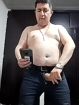 BigCristh79 online show from 04-13-26, 02:11