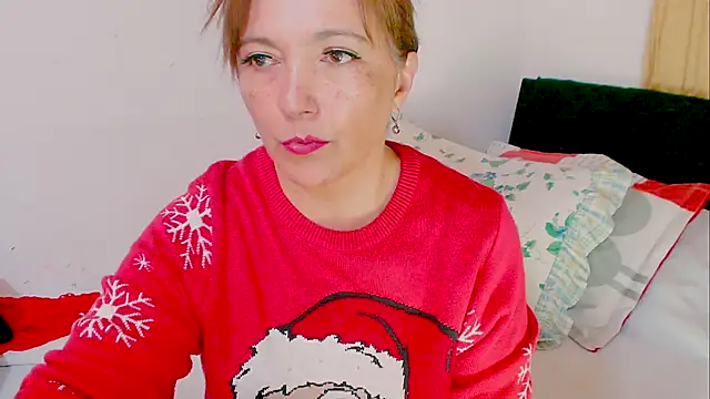 Kendraline1 online show from 12-14-25, 06:34