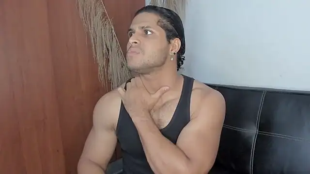 Snapshot of Evansdark1 chatting on 10-08-25, 11:02 Evansdark1 online show from 10-08-25, 11:02