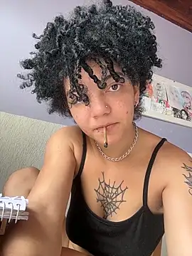 Snapshot of CamillyBlum chatting on 11-20-25, 04:07 CamillyBlum online show from 11-20-25, 04:07