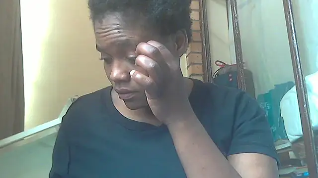 Snapshot of sexythae32 chatting on 01-10-26, 09:11 sexythae32 online show from 01-10-26, 09:11