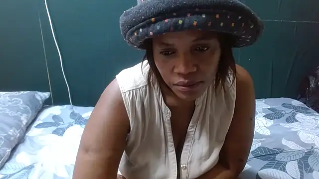 sexythae32 online show from 02-18-26, 06:42