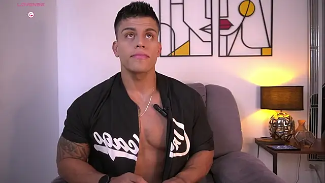 Snapshot of tyler_muscle1 chatting on 08-02-26, 01:59 tyler muscle1 online show from 08-02-26, 01:59