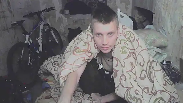 Snapshot of makarov1993 chatting on 09-22-25, 04:42 makarov1993 online show from 09-22-25, 04:42