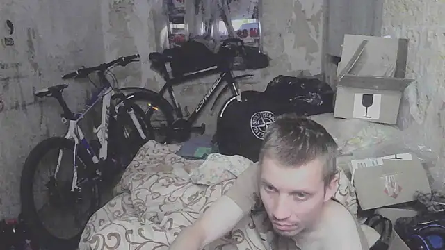 Snapshot of makarov1993 chatting on 09-27-25, 05:12 makarov1993 online show from 09-27-25, 05:12