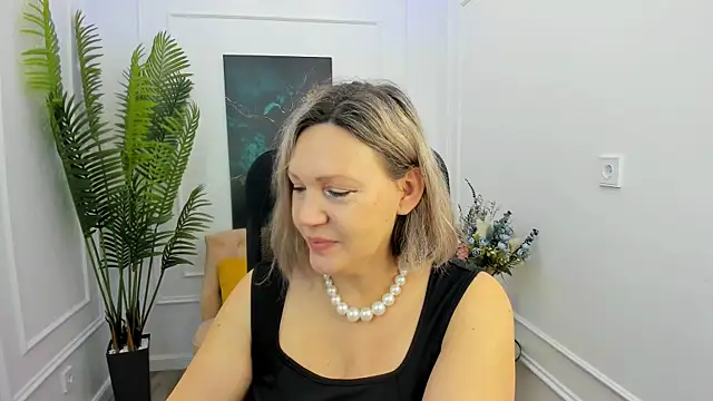 NinaStarle online show from 01-10-26, 04:25