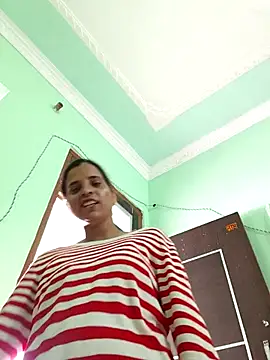 Snapshot of JHILMIL chatting on 11-16-25, 04:51 JHILMIL online show from 11-16-25, 04:51