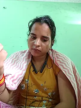 Snapshot of JHILMIL chatting on 11-23-25, 04:12 JHILMIL online show from 11-23-25, 04:12