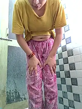 Snapshot of JHILMIL chatting on 11-24-25, 05:51 JHILMIL online show from 11-24-25, 05:51