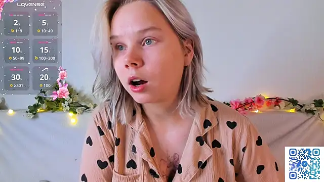 girlllsooft online show from 11-07-25, 01:38