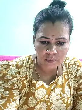 Snapshot of tamilaruvi chatting on 04-24-26, 10:18 tamilaruvi online show from 04-24-26, 10:18