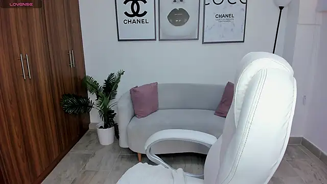 dafne hills online show from 10-19-25, 07:03