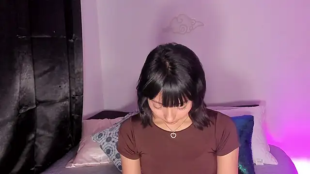 Snapshot of Londonttipton chatting on 01-09-26, 03:31 Londonttipton online show from 01-09-26, 03:31