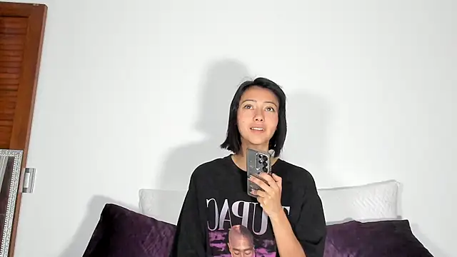 Londonttipton online show from 05-22-26, 12:44
