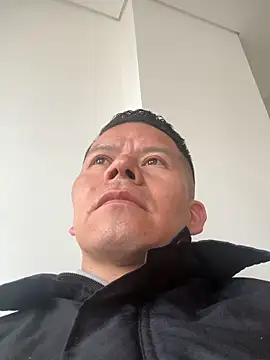 Manu0586 online show from 03-25-26, 09:10