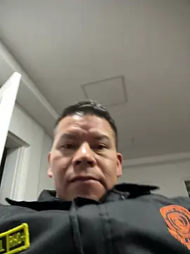 Manu0586 online show from 04-20-26, 12:35